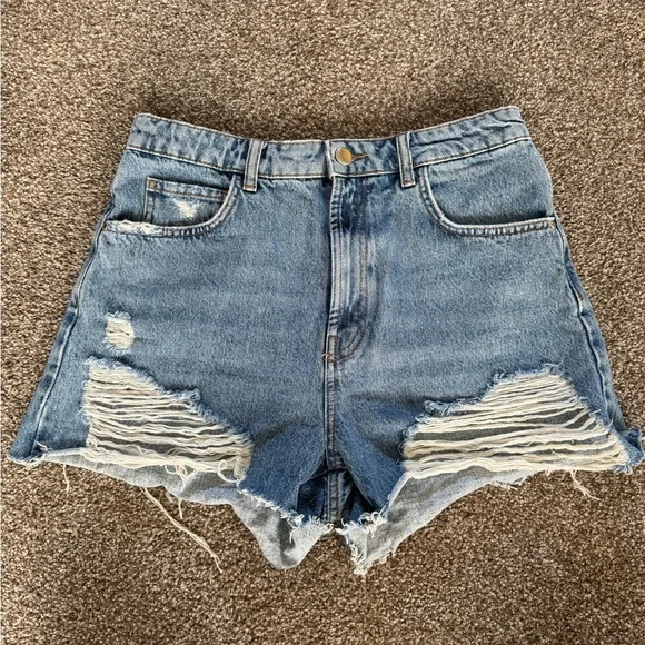 Zara High Rise Ripped Shorts - Picture 2 of 7